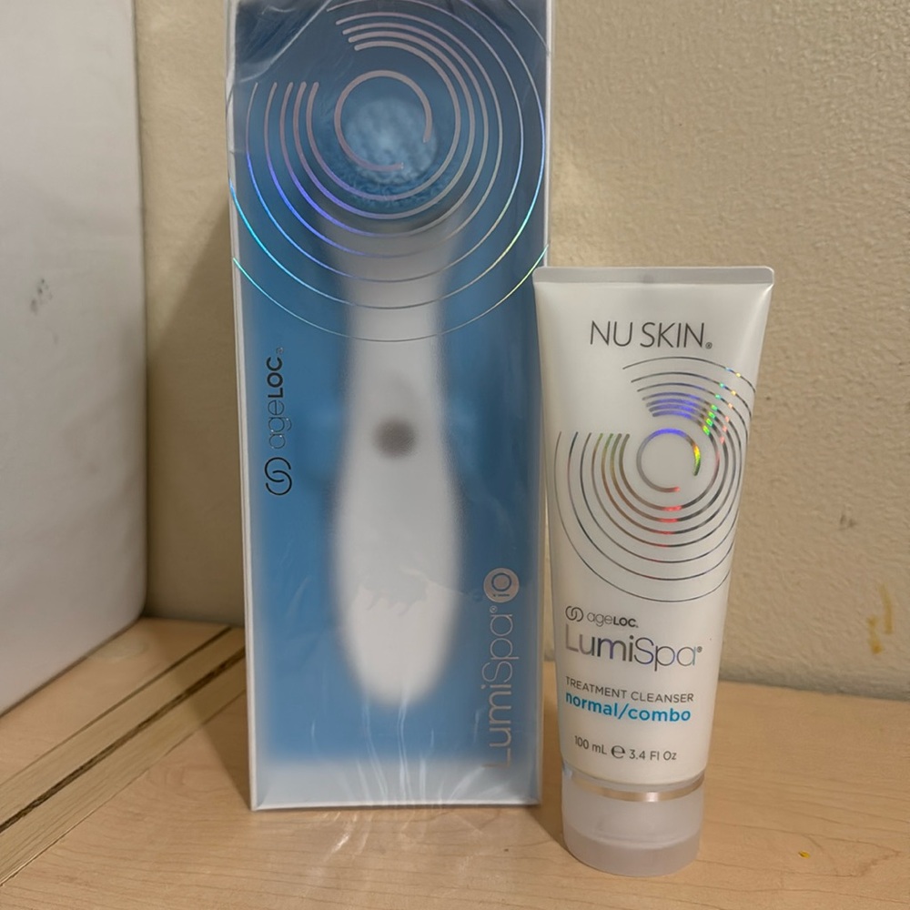 Lomi spa io with cleaning gel